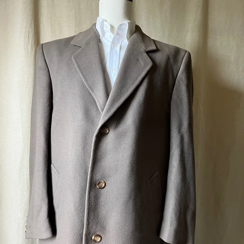 Vintage Taupe Gray Cashmere Blend Overcoat Men's‎ Size 44L Classic